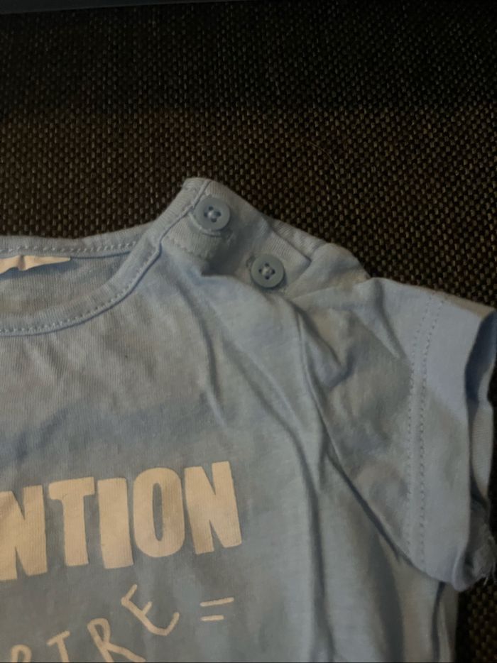 T-shirt bleu 1 mois - photo numéro 3