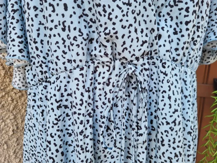 Robe léopard volant bleu gris noir shein taille 50 - photo numéro 5