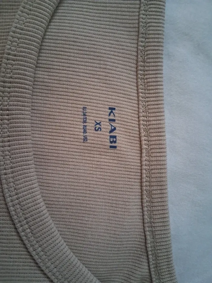 Robe kiabi xs taille 34 - photo numéro 3