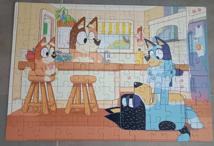 Puzzle Bluey 104 pièces Clementoni - photo numéro 2