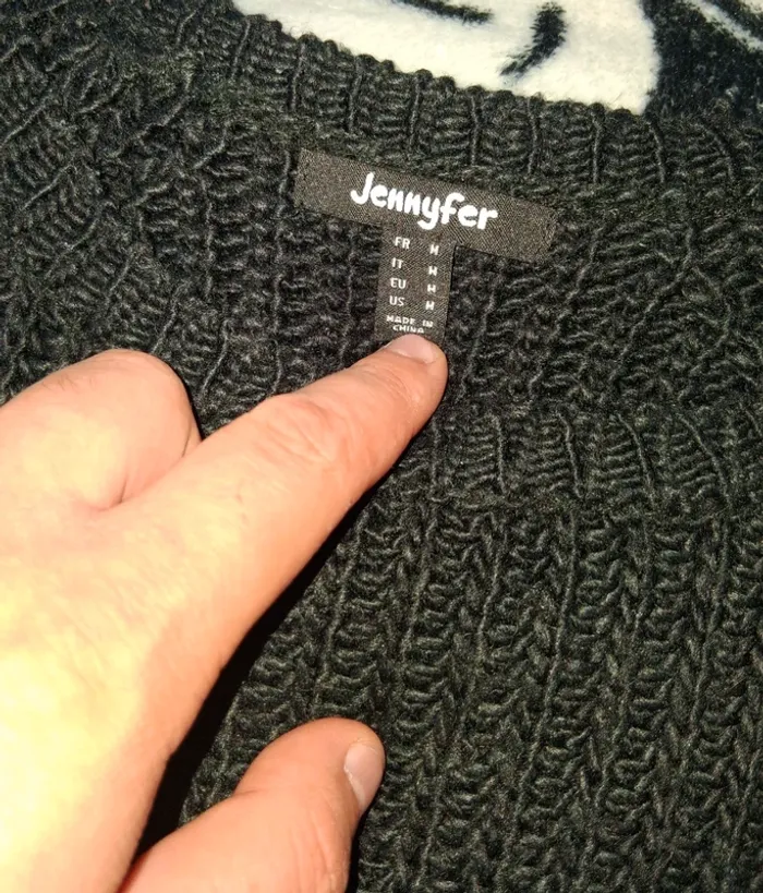 Pull Taille M - photo numéro 2