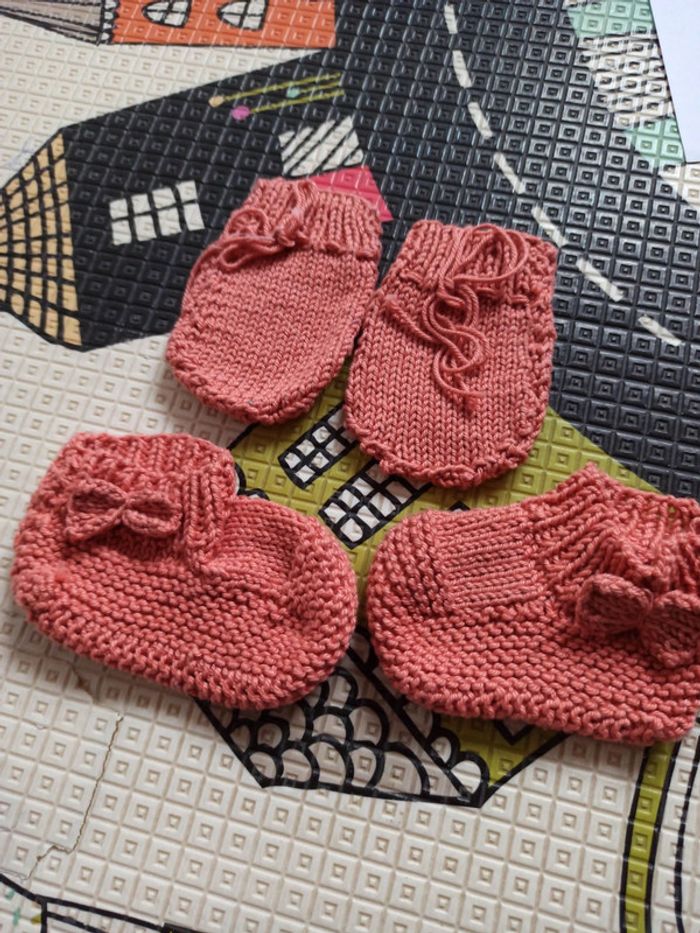 Ensemble chaussons et gants bébé fille naissance