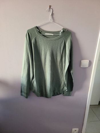 Pull léger taille M Only
