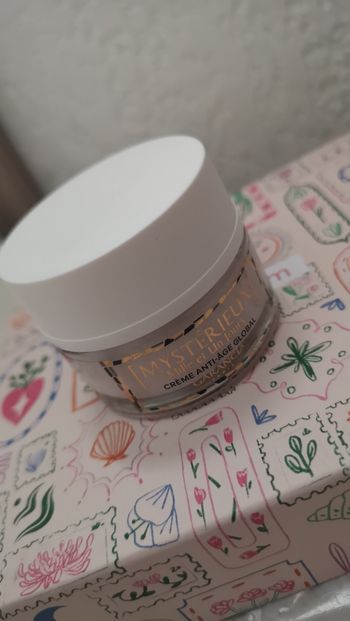 Crème mystérieux mille et Un jours Garancia 