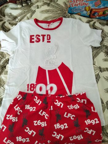 Vend pyjama garçon bon était taille 10 11 ans