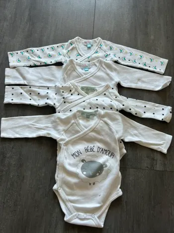 Lot de 4 bodies manches longues 3 mois