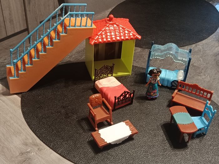 Lot meuble pour maison encanto avec sa poupée mirabelle - photo numéro 2