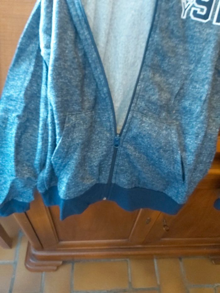 Sweat à capuche et zip - photo numéro 4