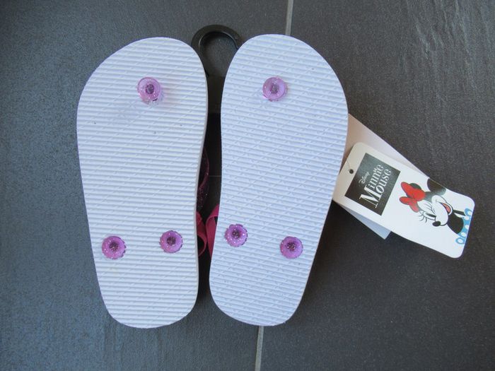 Tongs (claquettes) Minnie 28 neuves - photo numéro 2