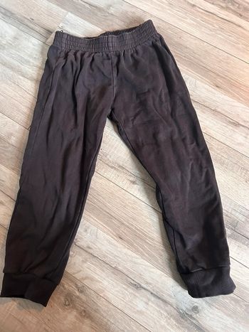 Jogging noir , 4-5 ans