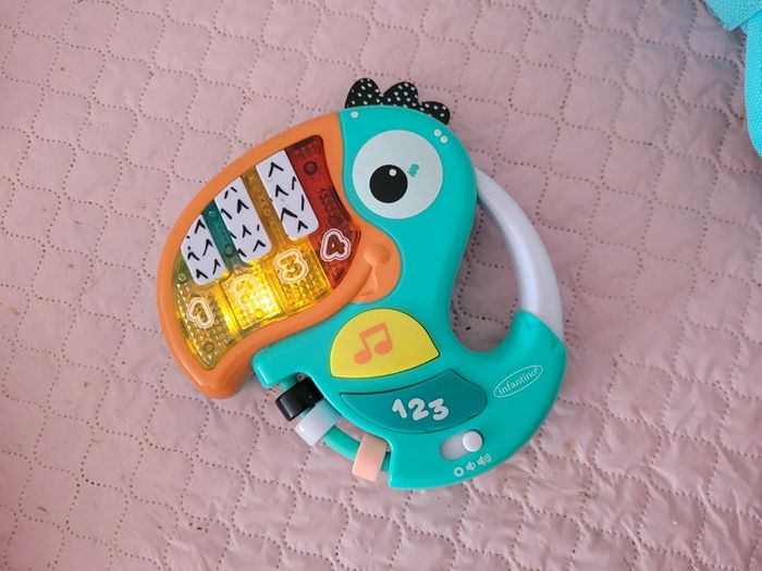 Infantino go gaga tucan piano