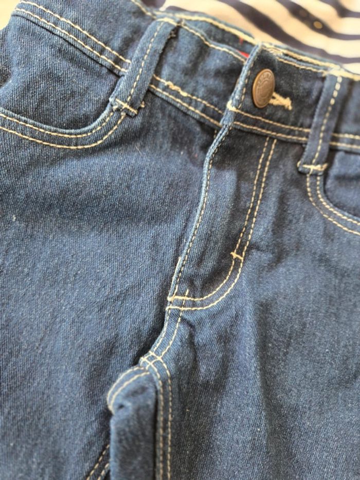 Ensemble jean tee shirt - photo numéro 2