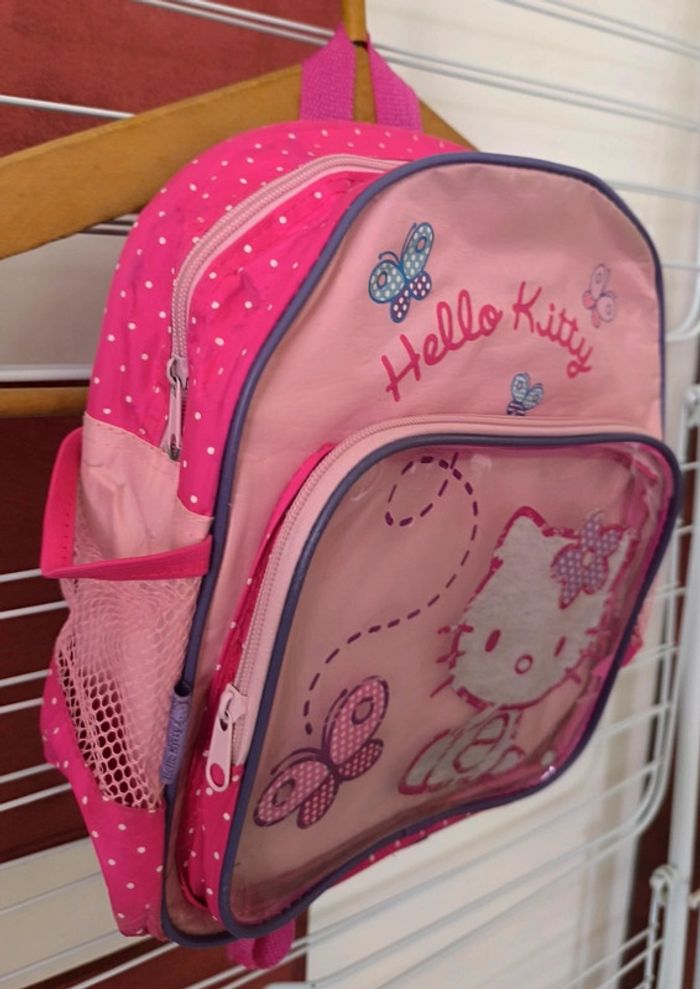 Petit sac à dos ou cartable Hello Kitty - photo numéro 2