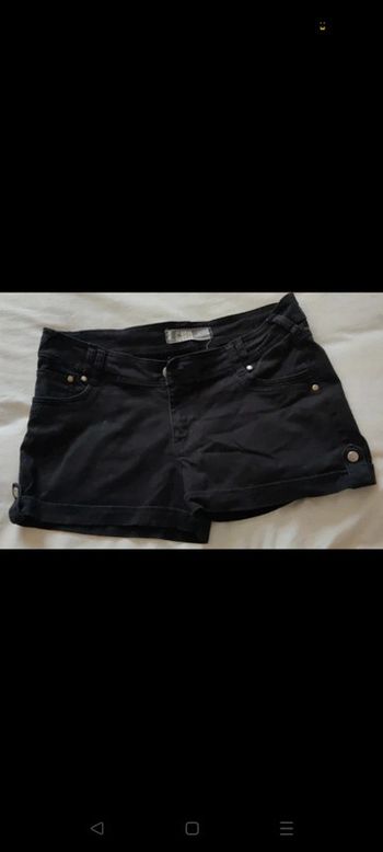 Short noir en jeans