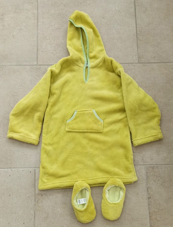 Robe de chambre "Naomie" avec chaussons assortis