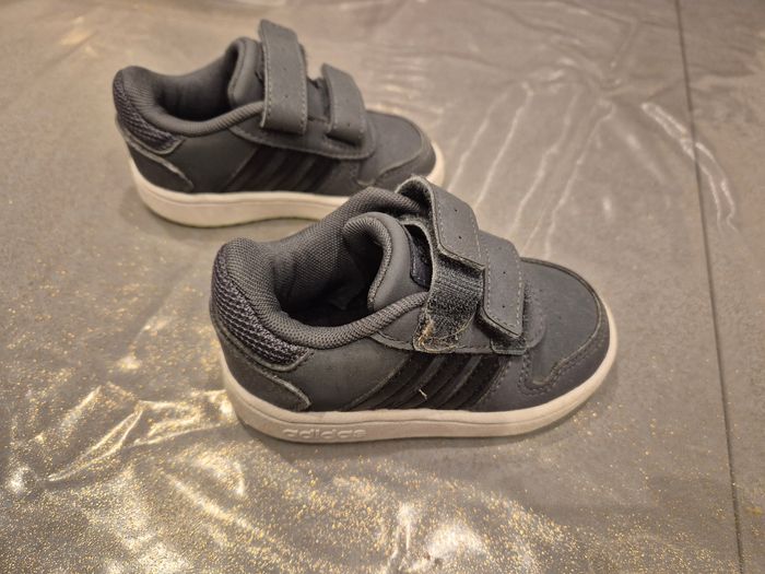 Bascket adidas à scratch - photo numéro 2