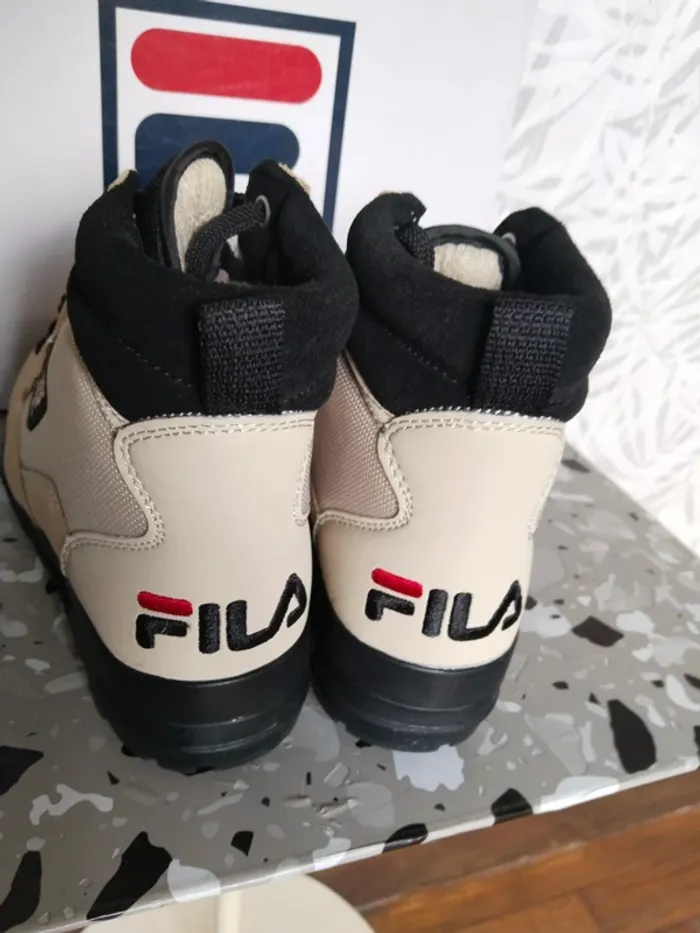 Superbe paire de bottines chaussures rando Fila pointure 37 neuves - photo numéro 6