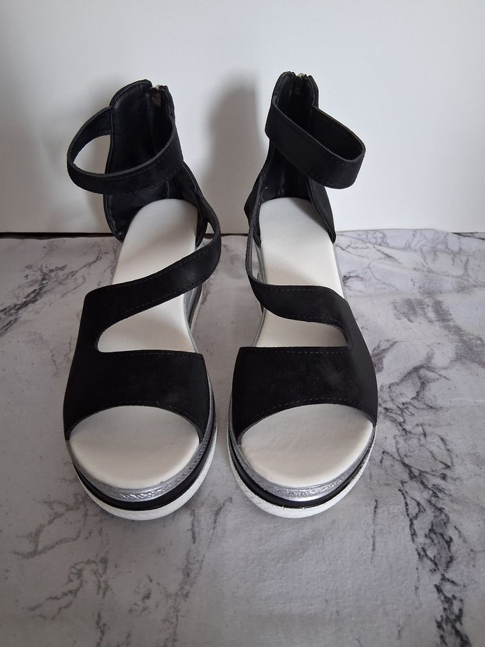 Chaussure femme talon compensés pointure 39