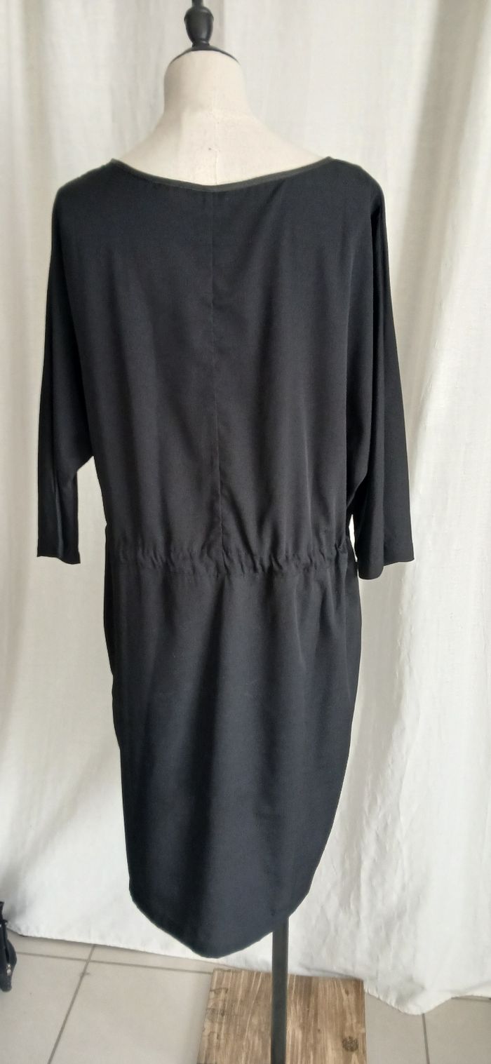 Robe mi saison Taille 42 marque Toi du monde - photo numéro 2