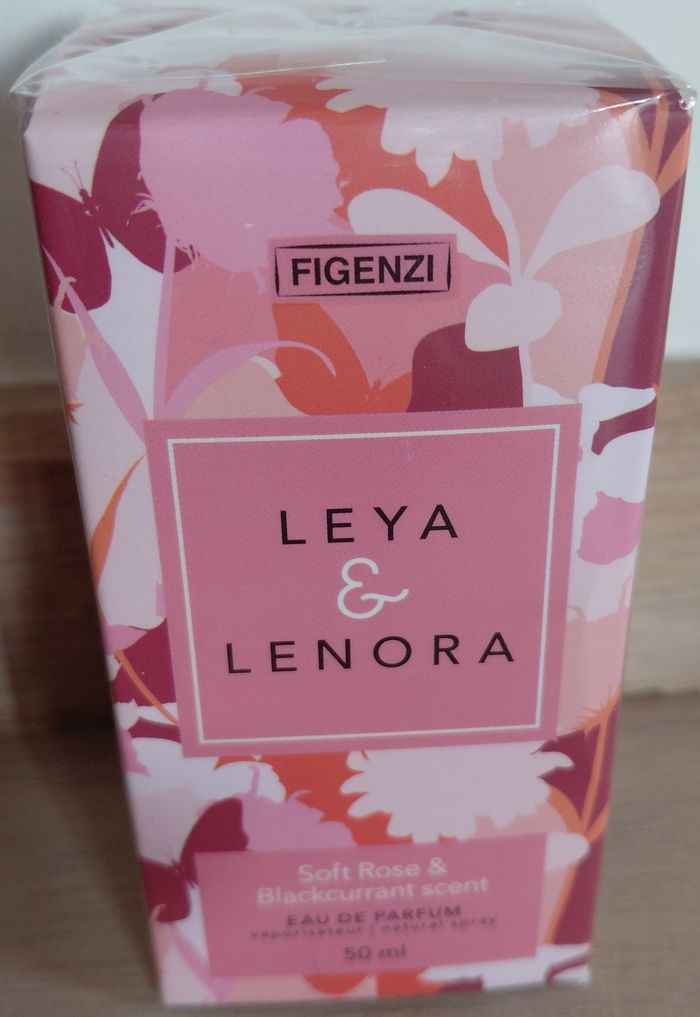 🌸 Eau de parfum soft rose et blackcurrant scent 🌸