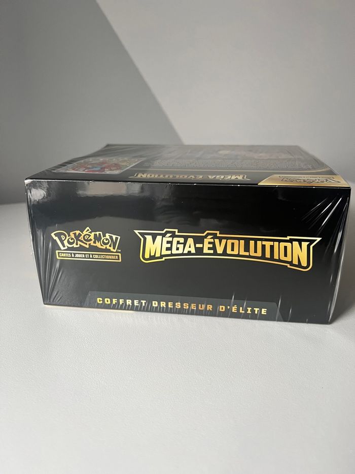 Etb coffret dresseur d’élite méga évolution lucario scellage distendu me1 me01 cartes Pokémon - photo numéro 4