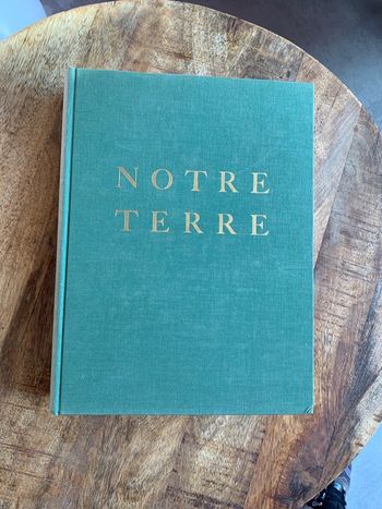 Bel ouvrage sur la terre notre planète