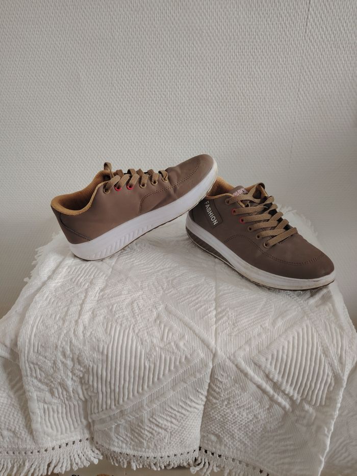 Baskets plateforme marron / camel - Pointure 39 - photo numéro 2
