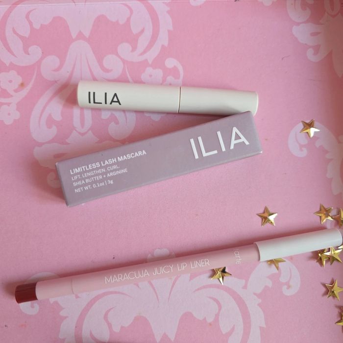 Lot maquillage ilia tarte revlon - photo numéro 2