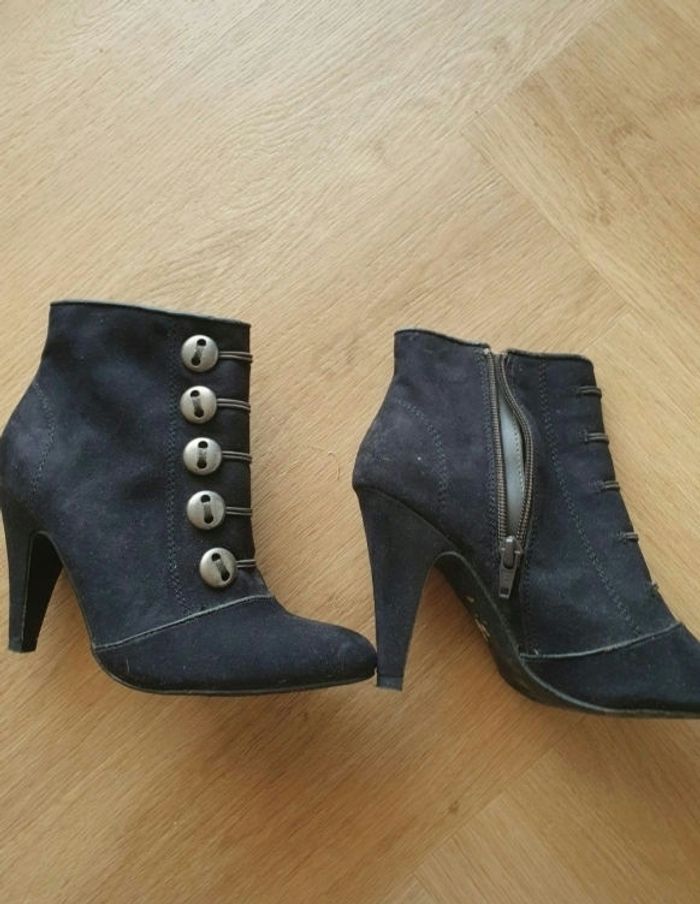 Chaussures à talons noires de la marque Jacqueline Riu en taille 36 - photo numéro 3