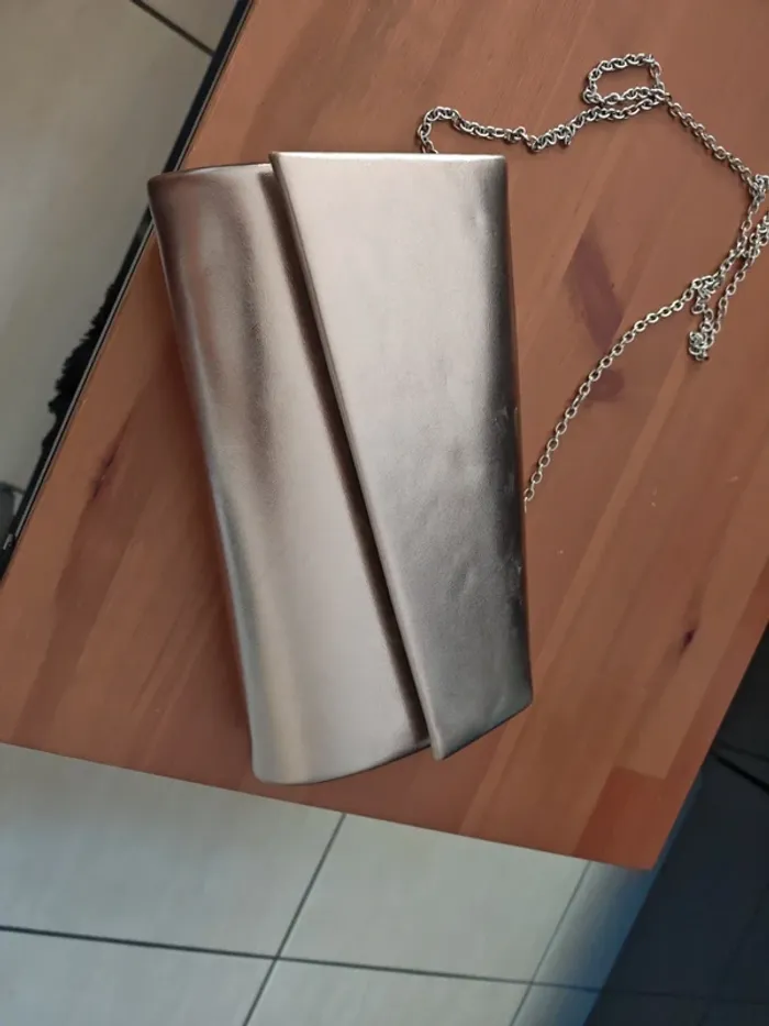 Pochette Tamaris doré
