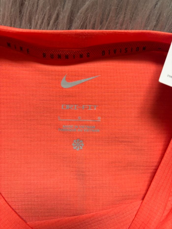 T-shirt Nike running - Taille L - photo numéro 5