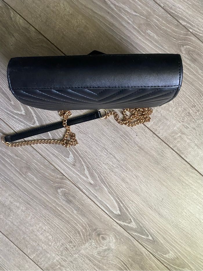 YVES Saint Laurent - photo numéro 6