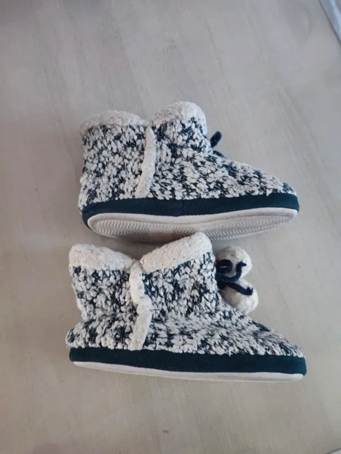 Chaussons enfant taille 30/31 - photo numéro 3