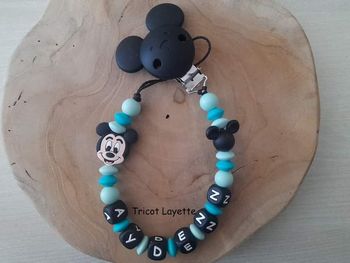 Attache tétine mickey