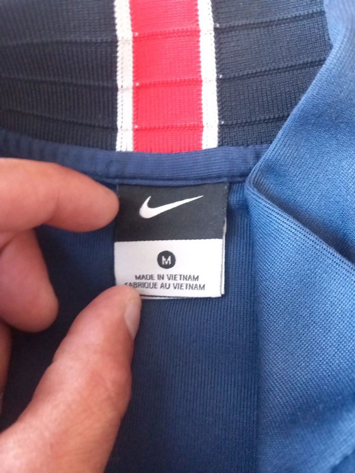 Veste nike  du paris saint Germain taille m - photo numéro 5