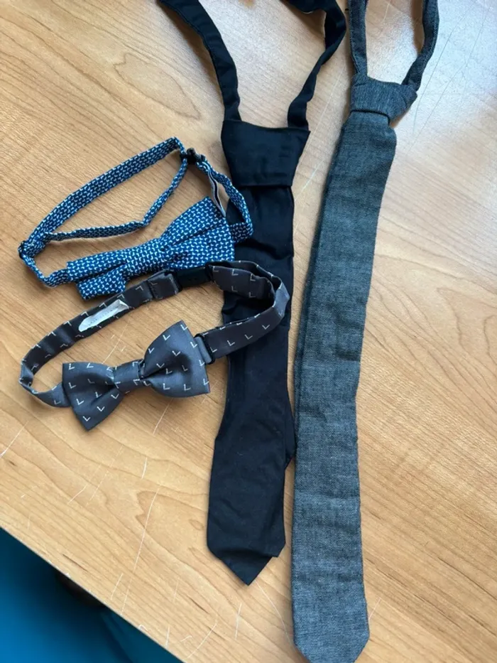 Lot cravates noeuds papillon enfant 6-10