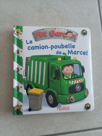 Livre p'tit garcon le camion poubelle de Marcel