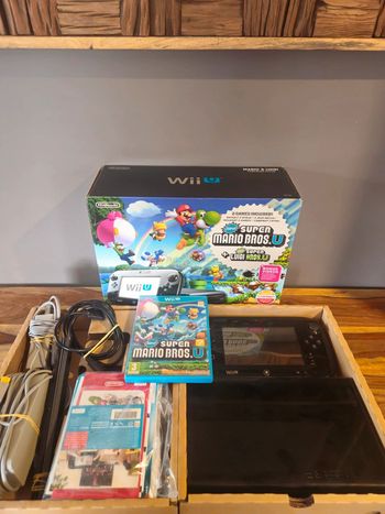 Nintendo Wii U noir # Pack Mario Bros #