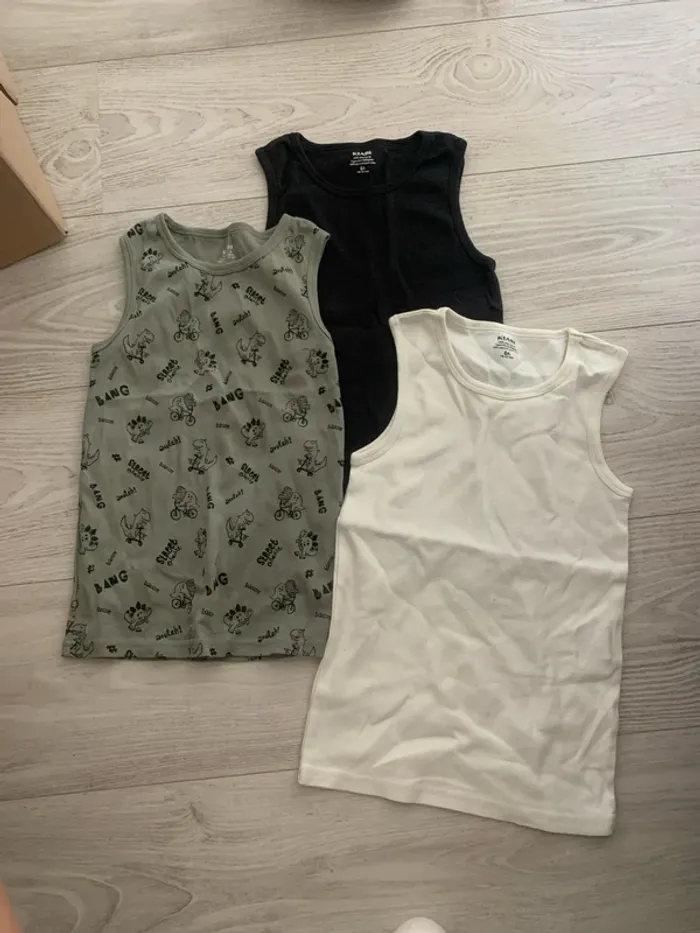 Lot sous maillot