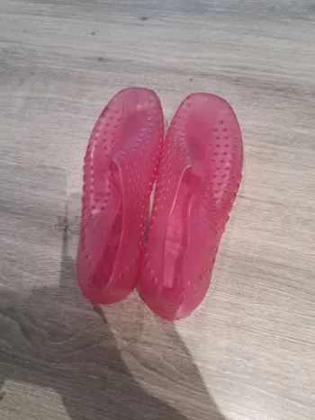 Chaussure aquatique rose taille 37