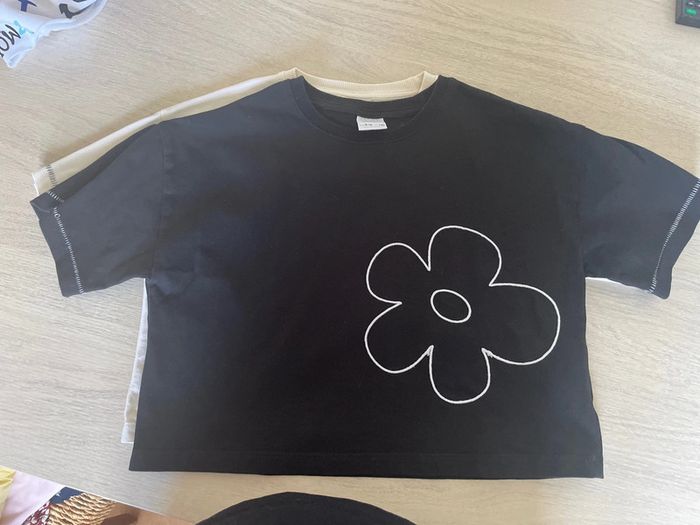 Lot de deux tee-shirts fille 9 ans - photo numéro 4