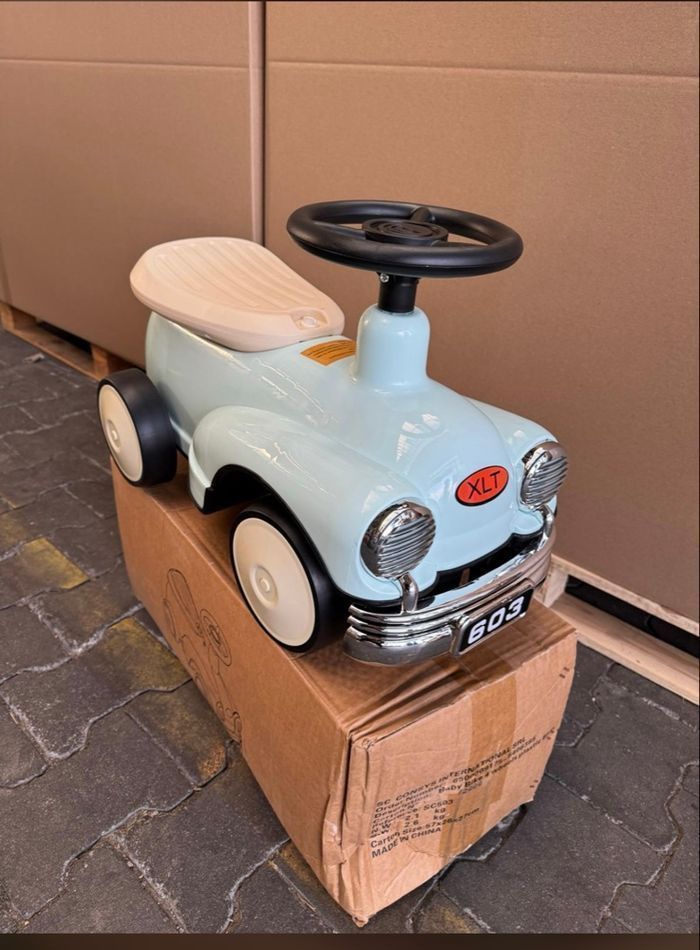 Voiture porteur enfant de 2 à 7 ans - photo numéro 2