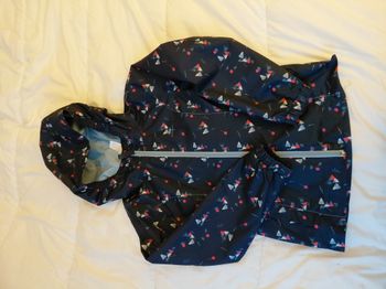 impermeable DECATHLON 5/6ans