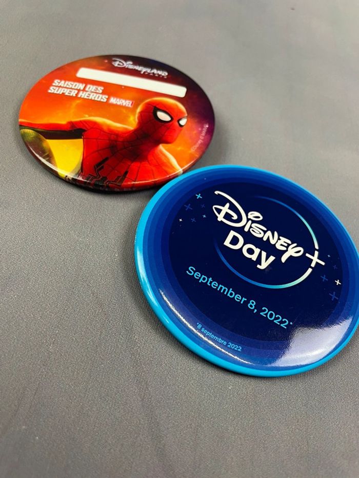 Badges Disneyland Paris officiels - photo numéro 6