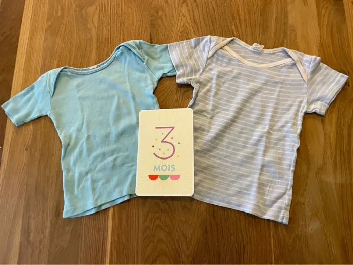 2 T-shirt 3 mois