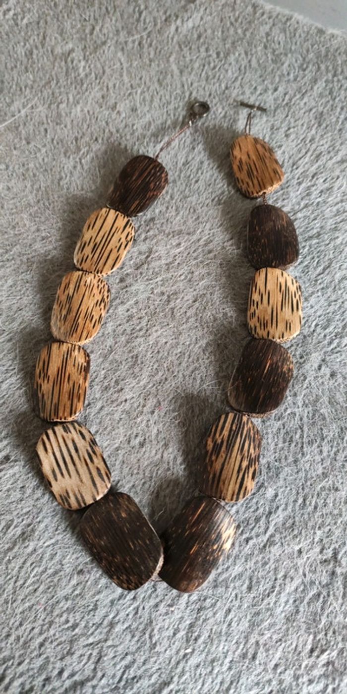 Collier perles de bois