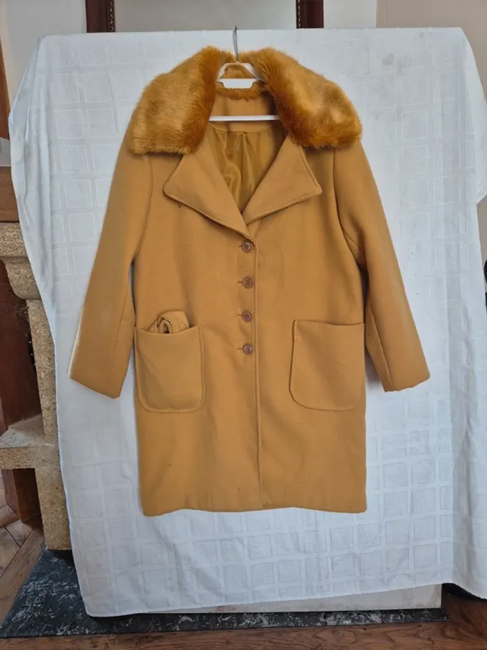 manteau avec col fausse fourrure taille 42 - photo numéro 7