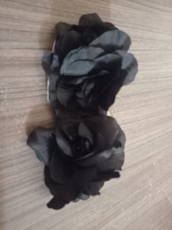 Lot deux roses noir