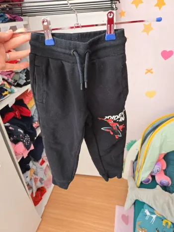 Jogging spiderman taille 3 an