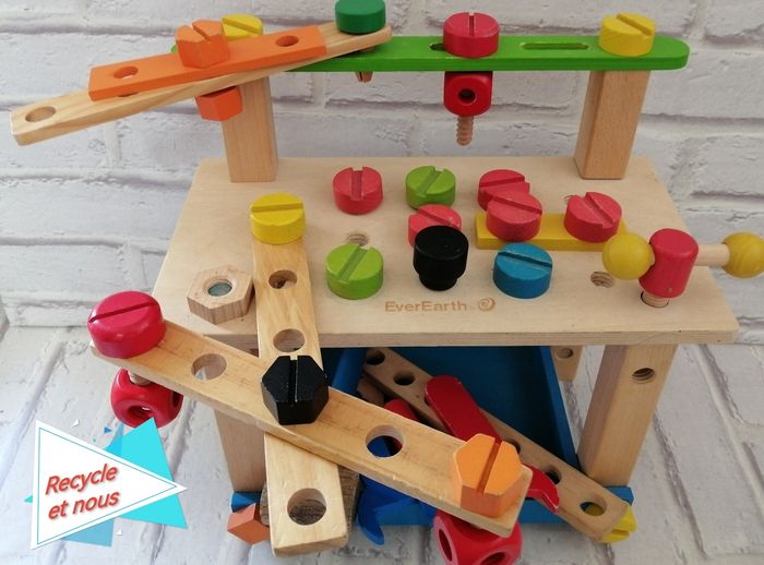 Petit établi en bois avec accessoires bricolage enfant - photo numéro 2